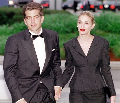 caroline kennedy bikini|32 Gorgeous, Candid Photos of Carolyn Bessette。